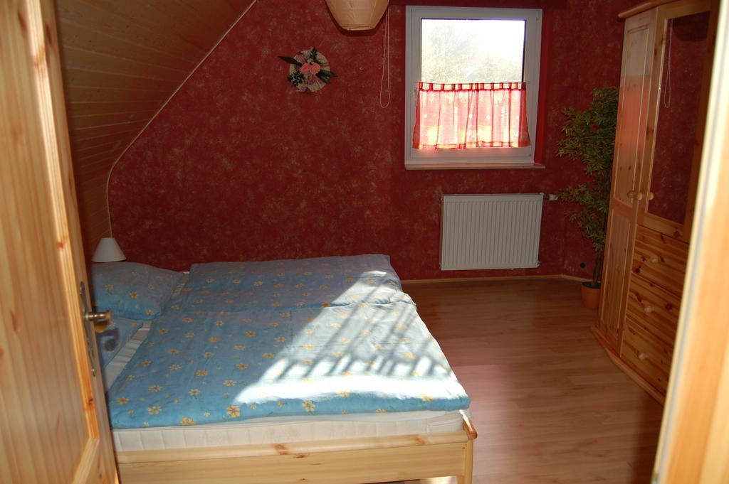 Ferienhaus Im Urigen Garten Bzw Eulenhaus Zingst Quarto foto