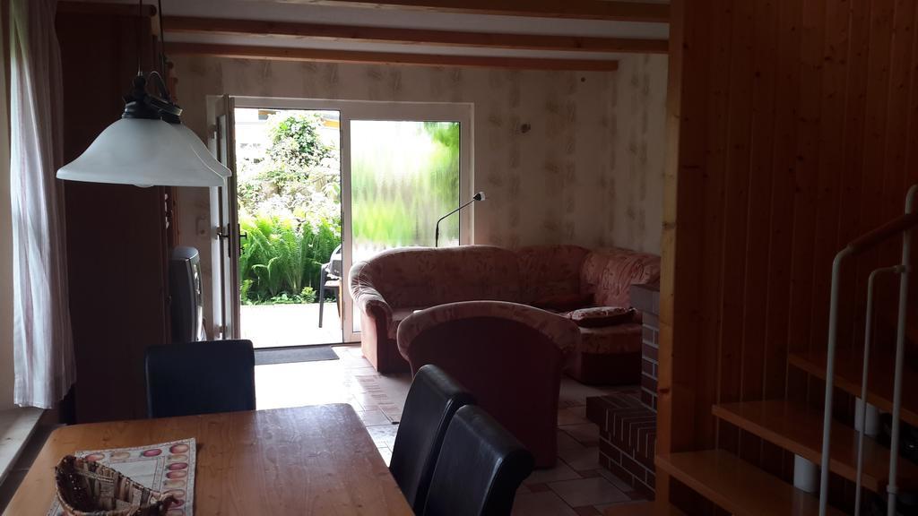 Ferienhaus Im Urigen Garten Bzw Eulenhaus Zingst Quarto foto