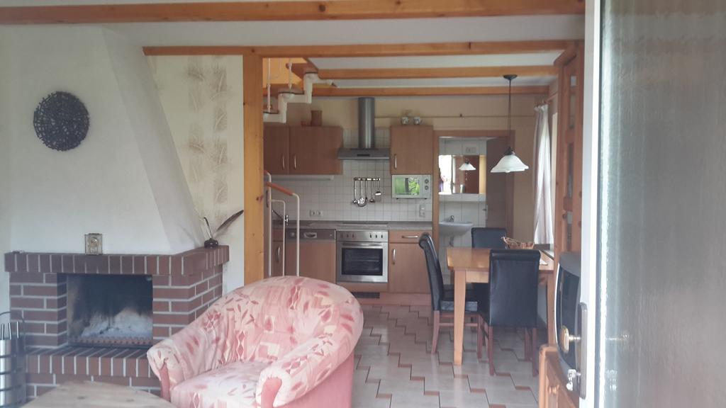 Ferienhaus Im Urigen Garten Bzw Eulenhaus Zingst Quarto foto